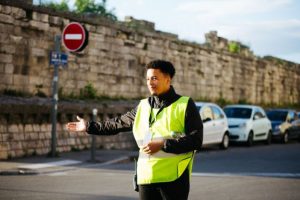 homme trafic gestion circulation chantier BPS Bouches-du-rhône